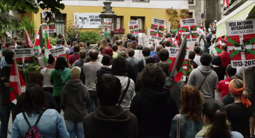3. Demonstration im Baskenland im Film ocho apellidos vascos